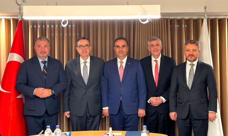 Ayrıntılar Netleşti: Bakan Kacır, IFC ile yüksek teknoloji ve yeşil dönüşüm yatırımlarını görüştü