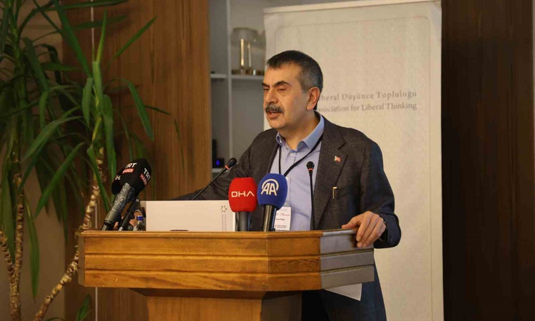 Ayrıntılar Netleşti: Bakan Tekin: "Farklılıklarımızla birlikte birbirimizi seversek milli birliğimiz güçlenir"