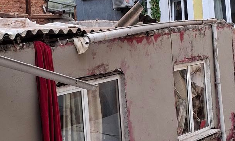 Ayrıntılar Netleşti: Beyoğlu'nda 5 katlı metruk bina çöktü, ilk belirlemelere göre can kaybı yok | İşte Tüm Ay