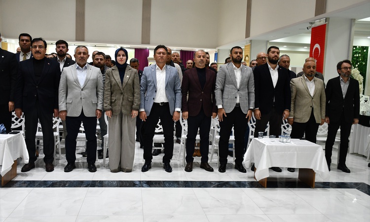 Ayrıntılar Netleşti: Bilecik'te Eğitim-Bir-Sen'in 5. Olağan Genel Kurulunda Ahmet Selöz yeniden başkan seçildi