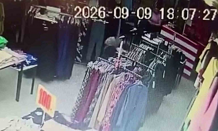 Ayrıntılar Netleşti: Boğazında kalan jelibonla ölümle burun buruna gelen 3 yaşındaki çocuk heimlich manevrasıy