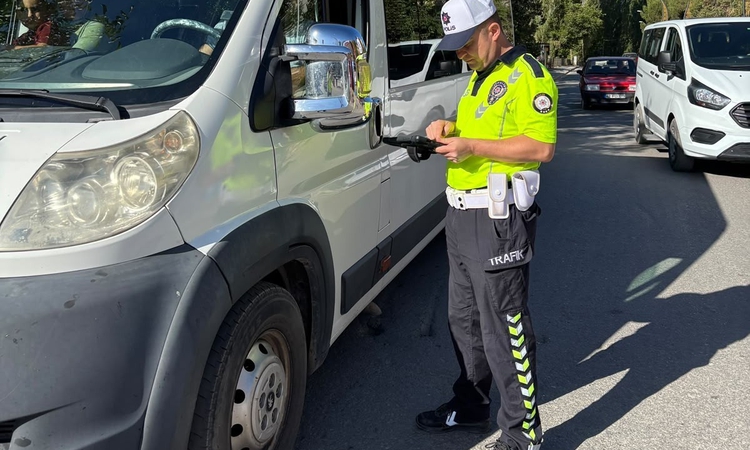 Ayrıntılar Netleşti: Bozkır’da okul ve çevrelerinde asayiş ile trafik güvenliği denetimi ve Merak Edilenler