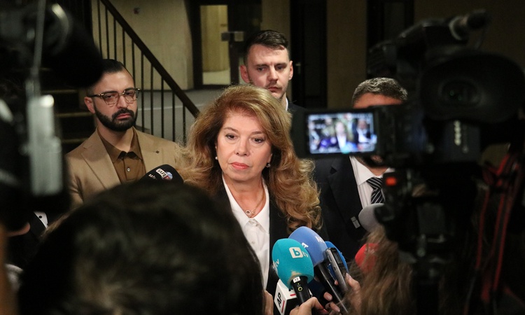 Ayrıntılar Netleşti: Bulgaristan'da cumhurbaşkanlığı seçimi ikinci tura kaldı, katılım yüzde 22,5'te kaldı - S
