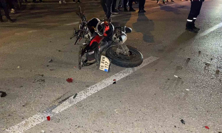 Ayrıntılar Netleşti: Bursa İnegöl'de kamyonetle çarpışan motosiklet sürücüsü öldü, arkadaşı ağır yaralandı - S