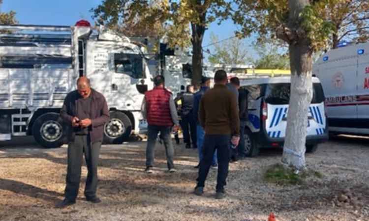 Ayrıntılar Netleşti: Bursa Yenişehir Biber Hali'nde 41 yaşındaki kamyon sürücüsü aracında ölü bulundu