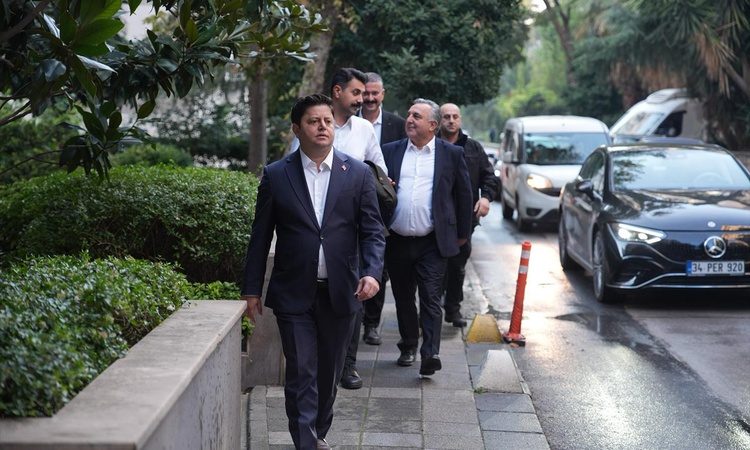 Ayrıntılar Netleşti: CHP'nin ihraç ettiği Kadıköy Belediye Başkanı Mesut Kösedağı YENİ Parti'ye katıldı