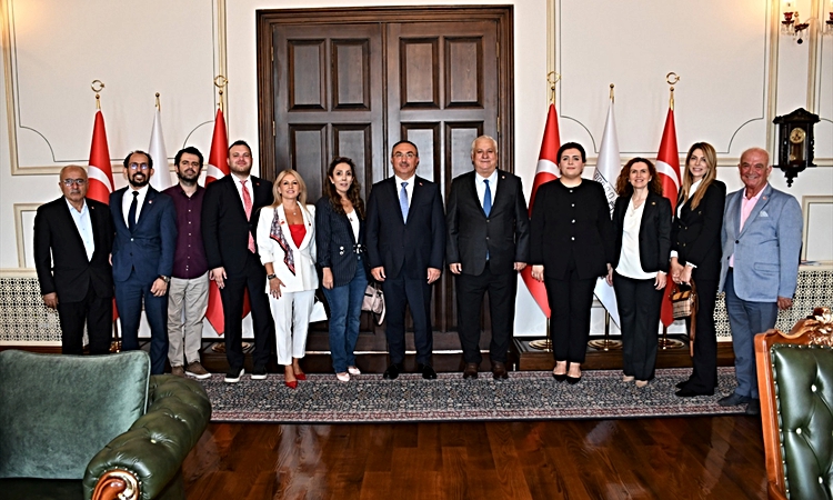 Ayrıntılar Netleşti: CHP Tekirdağ İl Başkanı Kaplan, Vali Soytürk'ü makamında ziyaret etti