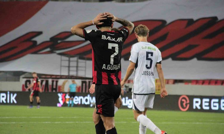Ayrıntılar Netleşti: Çorum FK, Süper Lig'deki İlk İç Saha Maçında Kasımpaşa'ya 1-0 Yenildi: Gelişmeler Takip E