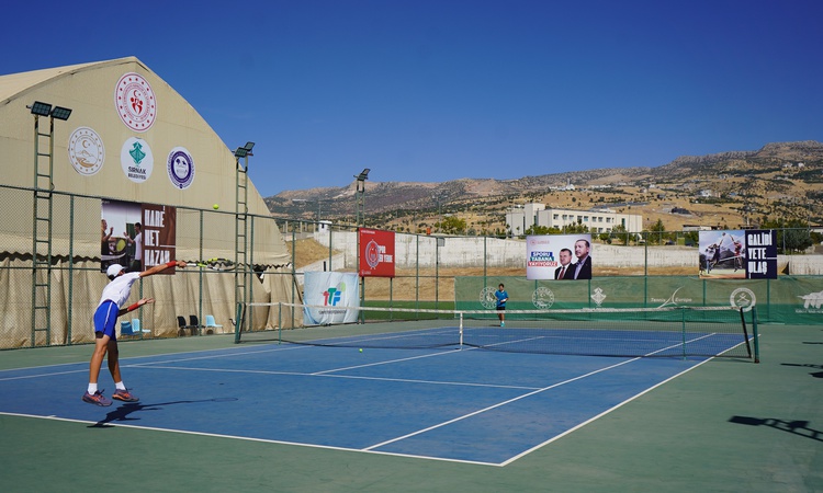 Ayrıntılar Netleşti: Cudi Cup tenis turnuvasında çeyrek finaller tamamlandı, yarı finaller yarın oynanacak: Ge