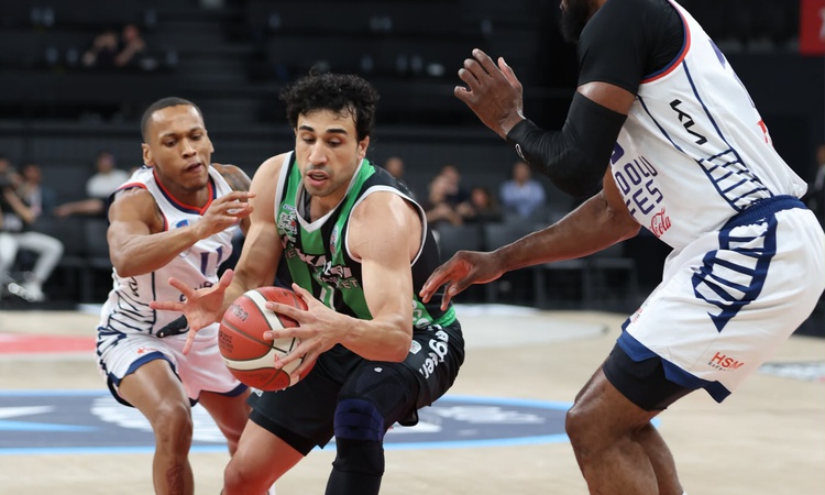 Ayrıntılar Netleşti: Denizli Basket, Anadolu Efes'e 85-76 yenilse de Benfica deplasmanına moralli gidiyor - So
