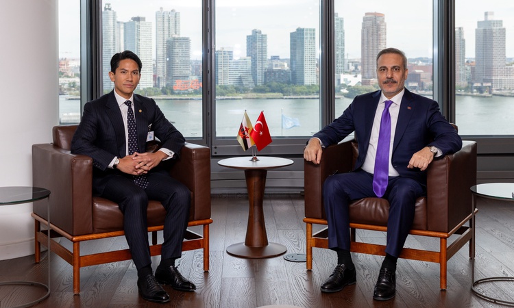 Ayrıntılar Netleşti: Dışişleri Bakanı Fidan, Brunei'li mevkidaşı Prens Abdul Mateen ile Türkevi'nde görüştü -