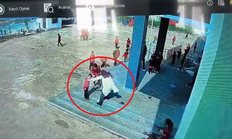 Ayrıntılar Netleşti: Diyarbakır Eğil'de nefes borusuna mandalina kaçan öğrenci Heimlich ile kurtarıldı: Gelişm