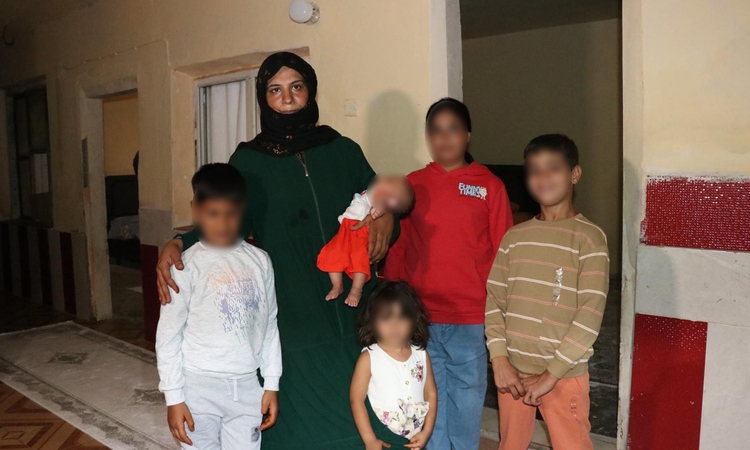 Ayrıntılar Netleşti: Dolandırılan 5 çocuklu aile, Bakan Çiftçi'nin talimatıyla Yüreğir'de eve taşındı | İşte T
