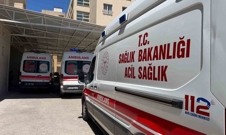 Ayrıntılar Netleşti: Düzce’deki fındık işçilerini taşıyan patpat kazasında ölen 4 kişiden 2’si Siverek’te defn