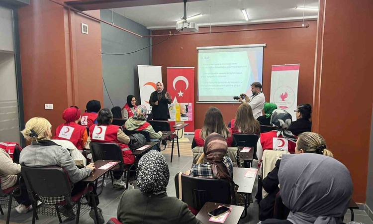 Ayrıntılar Netleşti: Düzce'de kadınlara meme kanserinde erken teşhis eğitimi ve tarama yapıldı - Son Dakika Bi