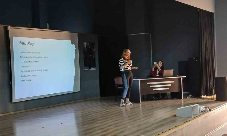 Ayrıntılar Netleşti: Düzce'de Kasım Aktaş Ortaokulu'nda öğrenci ve öğretmenlere diyabet eğitimi verildi | İşte