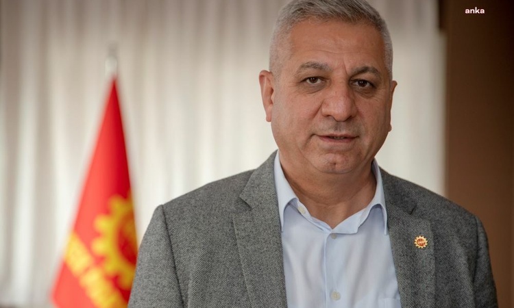 Ayrıntılar Netleşti: EMEP Başkanı Aslan, AYM önünde emekli polisin intihar girişimini yoksulluğa bağladı