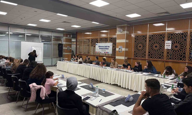 Ayrıntılar Netleşti: Erasmus+ projesiyle 5 ülkeden 35 gençlik çalışanı Bitlis'te bir araya geldi ve Merak Edil