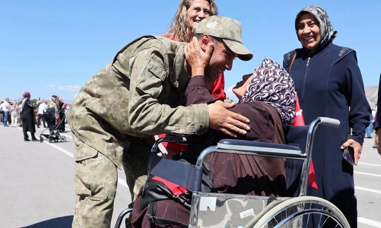 Ayrıntılar Netleşti: Erzincan'da Bedelli Erler İçin Ant İçme Töreni Düzenlendi ve Merak Edilenler