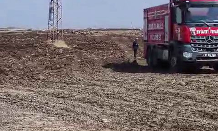 Ayrıntılar Netleşti: Eşiyle tartıştı, yüksek gerilim hattı direğine bağladığı iple intihar etti
