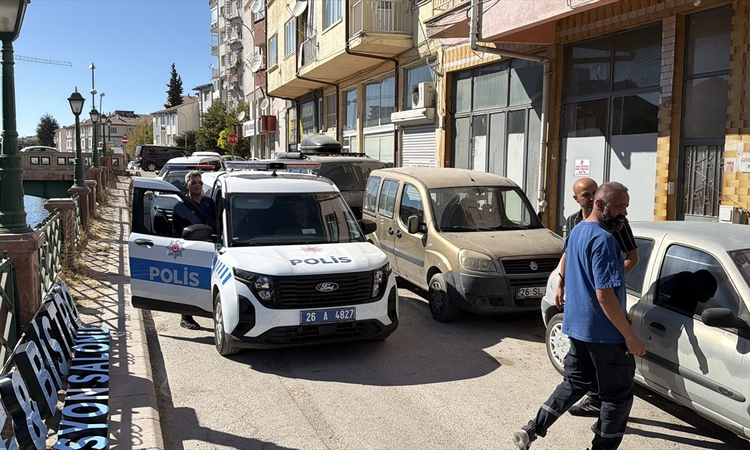 Ayrıntılar Netleşti: Eskişehir'de bir kişi araç içinde ölü bulundu: Gelişmeler Takip Ediliyor