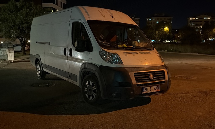Ayrıntılar Netleşti: Eskişehir'de minibüsün çarptığı bir kişi yaralandı - Son Dakika Bilgileri