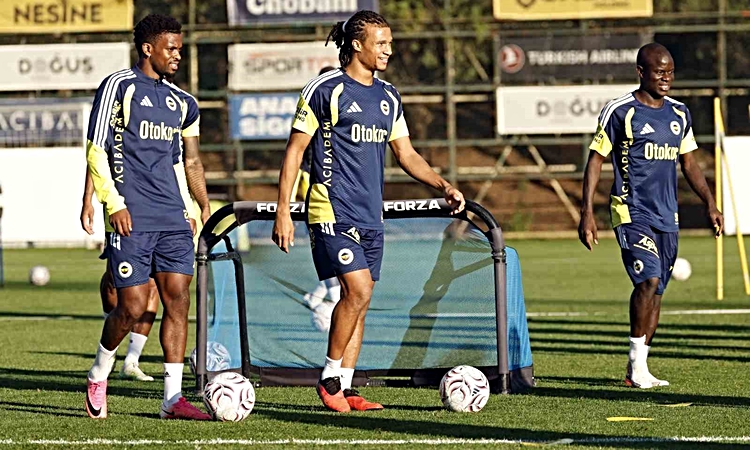 Ayrıntılar Netleşti: Fenerbahçe, 6. hafta Eyüpspor maçı hazırlığını bitirip tesiste kampa girdi: Gelişmeler Ta