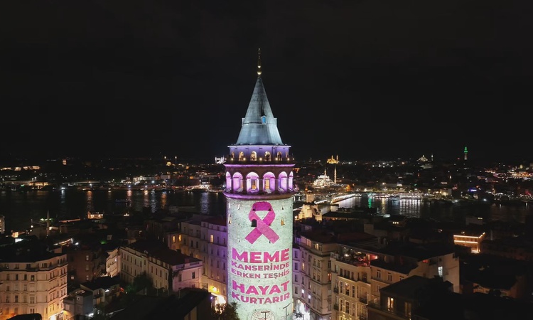 Ayrıntılar Netleşti: Galata Kulesi meme kanserinde erken teşhis mesajıyla pembe ışıkla aydınlatıldı | İşte Tüm