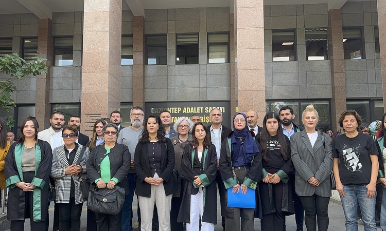 Ayrıntılar Netleşti: Gaziantep'te Aslansoy'un taciz davasında savcıya süre verildi, duruşma 3 Kasım'a kaldı