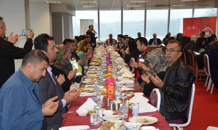 Ayrıntılar Netleşti: Havza'da "Şehit Ailelerimizle Vefa Buluşması" programı düzenlendi ve Merak Edilenler