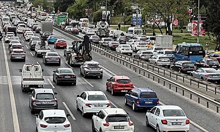 Ayrıntılar Netleşti: İstanbul'da trafik var mı? SON DAKİKA! 14 Eylül Pazartesi hangi ilçelerde trafik var, han