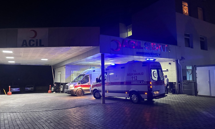 Ayrıntılar Netleşti: İzmir Kemalpaşa'da 80 işçi gıda zehirlenmesi şüphesiyle hastanelik oldu