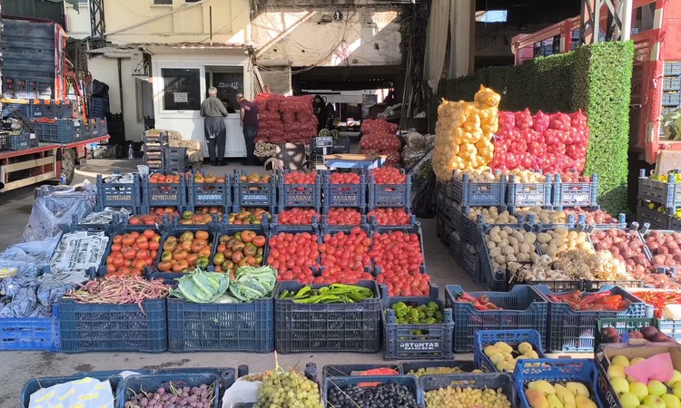 Ayrıntılar Netleşti: Kadirli'de hal esnafı korsan satış ve denetimsizlikten satış yapamadığını söyledi | İşte
