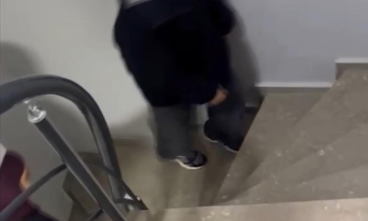 Ayrıntılar Netleşti: Kağıthane'de zillere basan 2 kadın, ev sahibi fark edince bodruma inip kaçtılar: Gelişmel