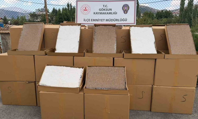 Ayrıntılar Netleşti: Kahramanmaraş'ta kaçakçılık operasyonunda 2 milyon 62 bin 500 makaron ele geçirildi - Son