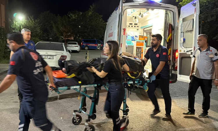 Ayrıntılar Netleşti: Kaldırımda otururken otomobil çarptı ve Merak Edilenler