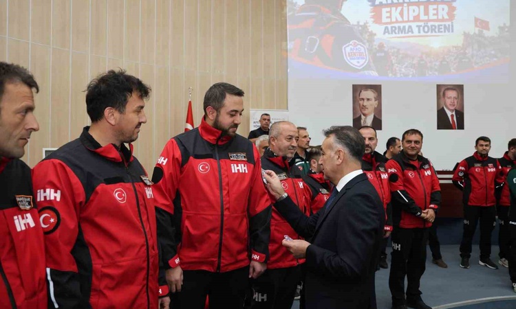 Ayrıntılar Netleşti: Karabük'te İHH ve Nezir Derneği ekiplerine AFAD akreditasyon belgesi verildi: Gelişmeler