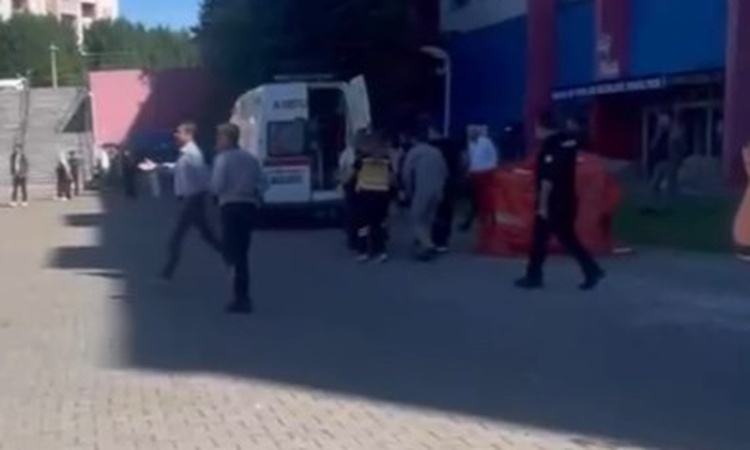 Ayrıntılar Netleşti: Karabük Üniversitesi'nde yaklaşık 14 metre yükseklikten düşen öğrenci yaralandı: Gelişmel