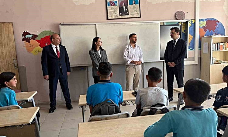 Ayrıntılar Netleşti: Karakoyunlu Kaymakamı İlhan Kayaş’tan Bulakbaşı Okulu’na ziyaret | İşte Tüm Ayrıntılar