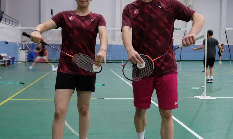 Ayrıntılar Netleşti: Karışık çiftlerde Türkiye'ye ilk kez altın madalya kazandıran sporculara uçakta sürpriz |