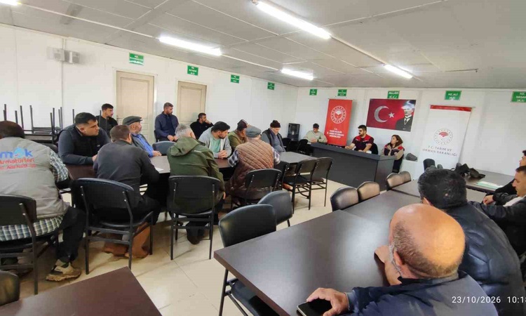 Ayrıntılar Netleşti: Kars İl Tarım ve Orman Müdürlüğü ekipleri üreticilerle sahada görüşüyor: Gelişmeler Takip