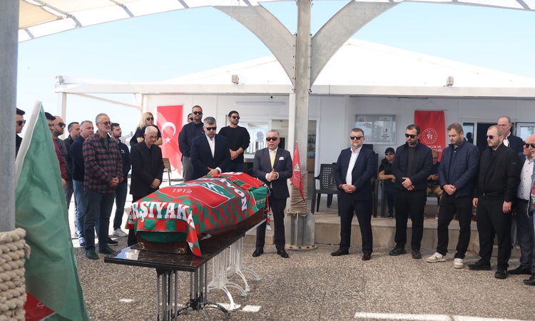 Ayrıntılar Netleşti: Karşıyaka'nın eski yöneticisi İbrahim Palaoğlu 67 yaşında toprağa verildi: Gelişmeler Tak