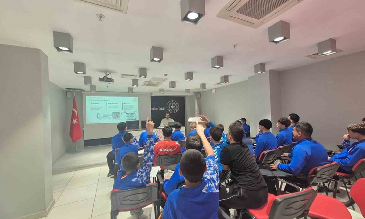 Ayrıntılar Netleşti: Kayseri Sporcu Eğitim Merkezi'nde güreşçilere zihinsel performans semineri verildi | İşte