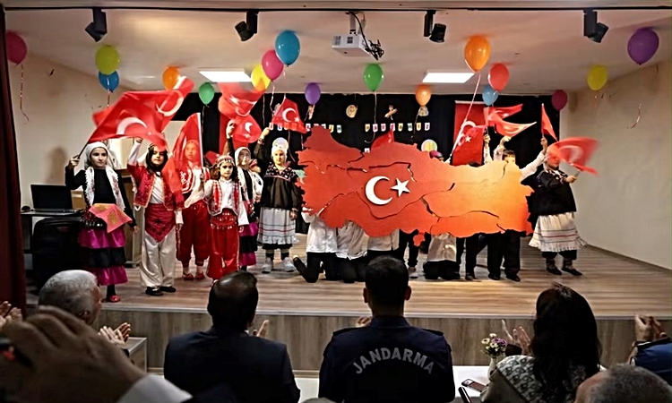 Ayrıntılar Netleşti: Kırıkkale Bahşılı'da İlköğretim Haftası Atatürk İlkokulu'nda törenle kutlandı: Gelişmeler