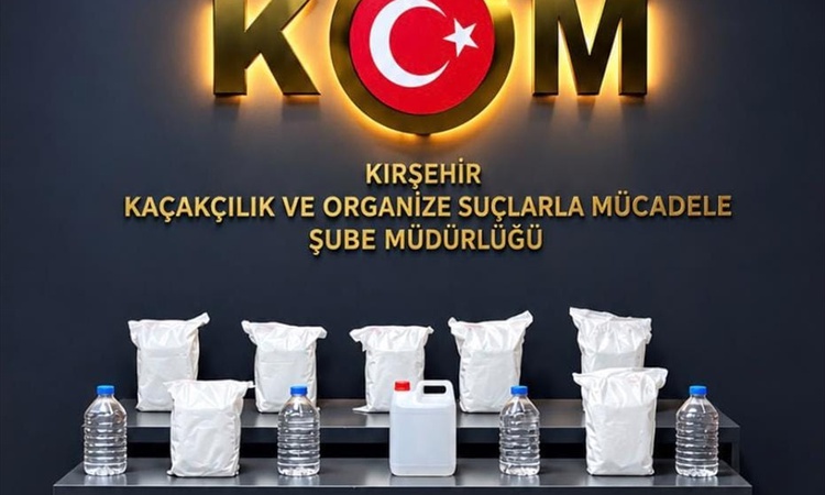 Ayrıntılar Netleşti: Kırşehir'de araçta yapılan aramada 40 litre etil alkol ele geçirildi - Son Dakika Bilgile