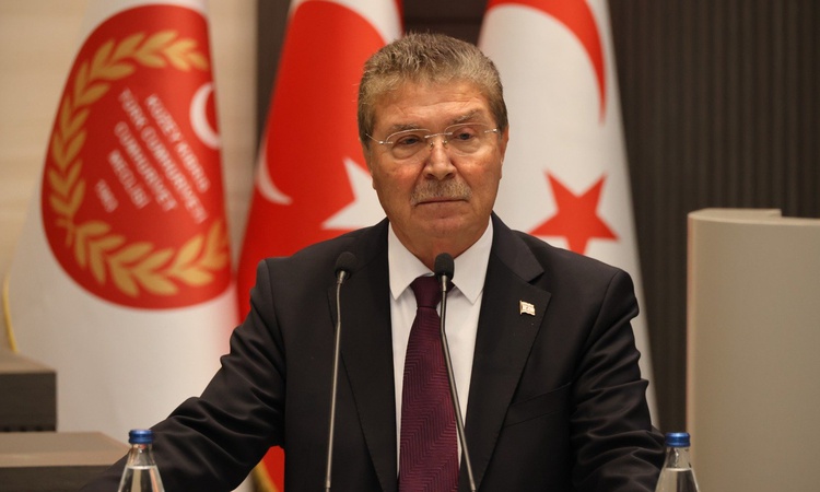 Ayrıntılar Netleşti: KKTC Başbakanı Üstel, Rum ve Yunan'a tepki gösterdi, Türkiye garantisini savundu