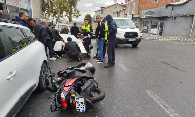 Ayrıntılar Netleşti: Kocaeli Dilovası'nda motosiklet devrildi, sürücü yaralanarak hastaneye kaldırıldı