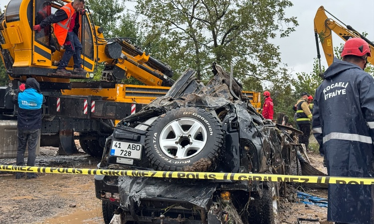 Ayrıntılar Netleşti: Kocaeli'de kayıp ihbarı yapılan kişi için arama çalışmaları ikinci gününde sürüyor: Geliş
