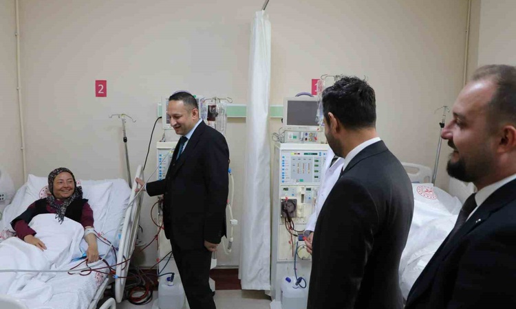 Ayrıntılar Netleşti: Kütahya Altıntaş'ta 5 cihazlı, 20 hasta kapasiteli diyaliz ünitesi açıldı - Son Dakika Bi