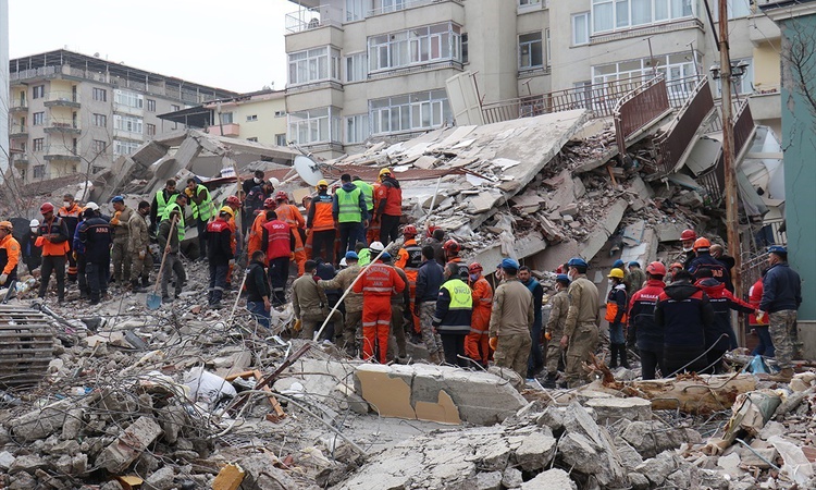 Ayrıntılar Netleşti: Malatya merkezli yıkım soruşturmasında 2'si eski YİKOB müdürü olan 14 şüpheli hakkında tu